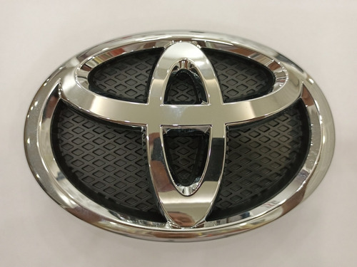 Emblema Parrilla Frontal Toyota Yaris Original 