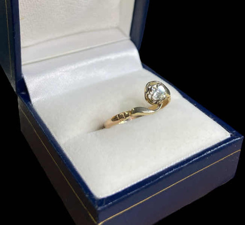 Anillo De Oro 18 Con Diamante | 2,1 Gr | 0,30 Cts Aprox