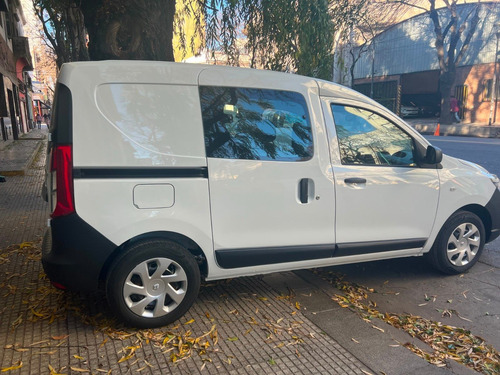Imagen 1 de 10 de Alquilamos Renault Kangoo Y Logan Semana Minimo Solo Empresa
