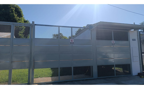 Vendo O Permuto Con Mejoras Terreno Zona Thomas Guido Y Centenario(negociable)