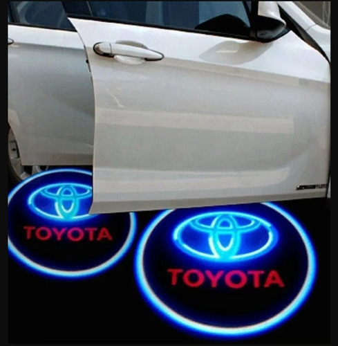Imagen 1 de 1 de Luz De Puerta Cortesia Auto Logo Toyota