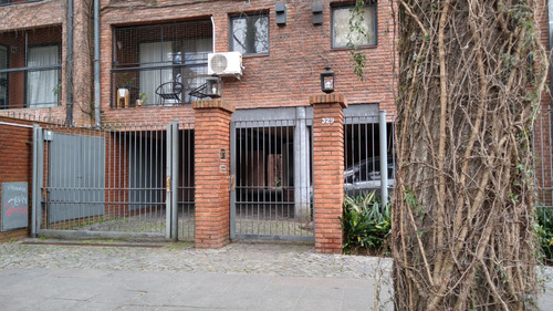 Dueño Vende Departamento En San Isidro Con Cochera, Excelente Ubicación.
