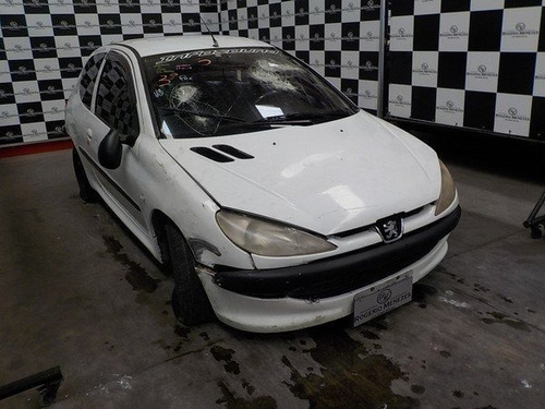 Imagem 2 de 15 de Sucata Peugeot 206 1.0 16v 2004 Para Vendas De Peças