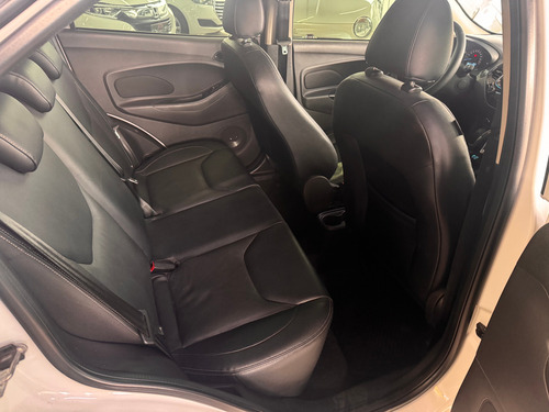 Ford Ka KA 1.5 TITANIUM 12V FLEX 5P AUT.