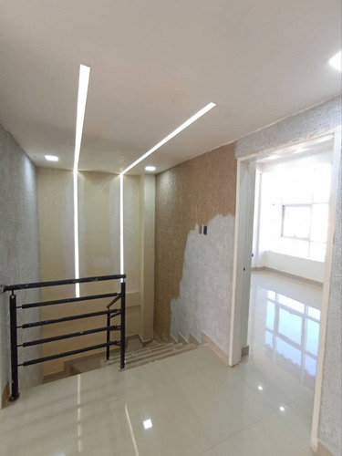 Townhouse En Villa La Fontana San Diego Socc
