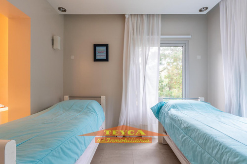 Venta , Exclusiva Casa De 4 Ambientes C/ Dep. En Terrazas Al Golf, Pinamar