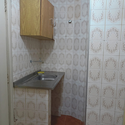 Kitnet A Venda Em Sé Com 30m²