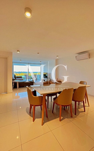 Imagen 5 de 16 de Alquiler Anual Apartamento 2 Dormitorios Con Vista Al Mar, Terraza Con Piscina Privada!