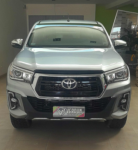 Toyota Hilux 2.8 Cd Srx 177cv 4x4 At