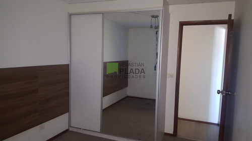 Imagen 10 de 21 de Cómodo Apartamento 2 Dormitorios Piso 9 , Torre San Carlos