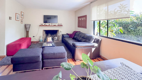 Seduce El Precio. 5 Dormitorios, Condominio Cerrado.