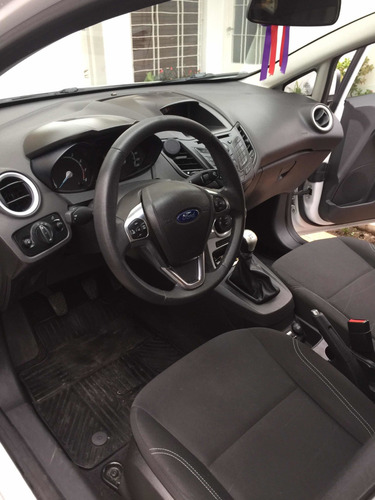 Imagen 10 de 10 de Ford Fiesta Kinetic Desing Se 1.6 120cv