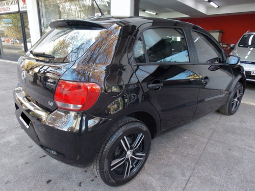 Imagen 6 de 15 de Volkswagen Gol Trend 1.6 Pack I 2013 Carbone