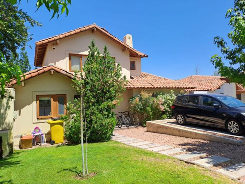 Casa Condominio Los Candiles/colegio San Anselmo