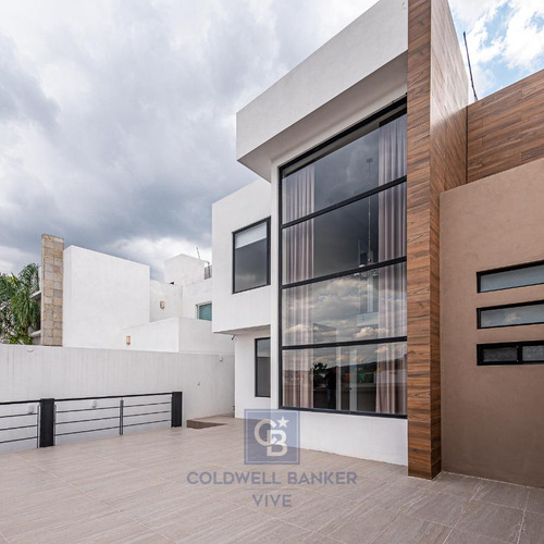 Casa En Venta En Colonia Santa Rosa De Jauregui, Querétaro, Querétaro