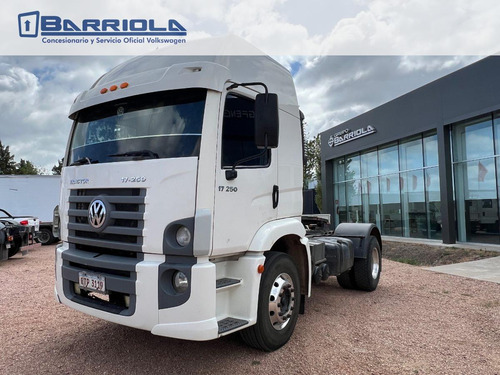 Volkswagen 17-250 Cab Dormitorio +iva 5.9 2009 - Barriola