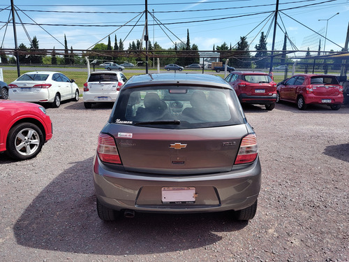 Chevrolet Agile 1.4 Lt 5p