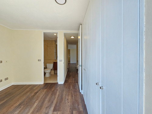 Depto 74 M², Carmen 297 Esquina Marin, Santiago Centro