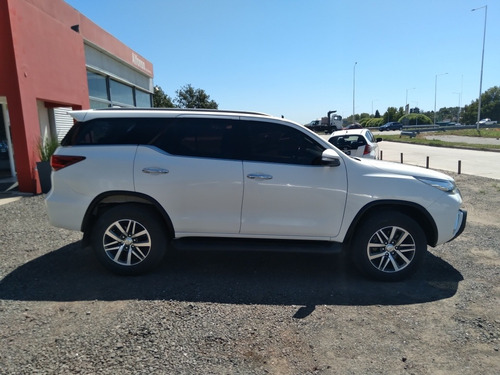 Toyota Sw4 2.8 Srx 177cv 4x4 7as At 2017