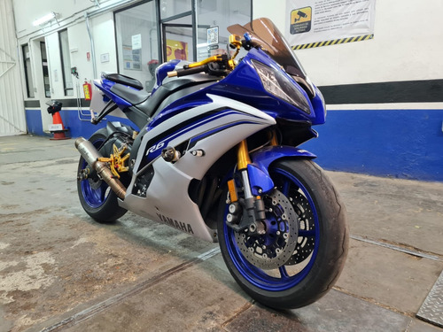 Yamaha R6