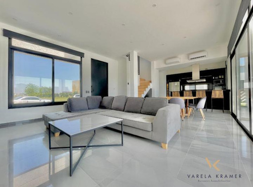 Venta Casa San Sebastian Area 11