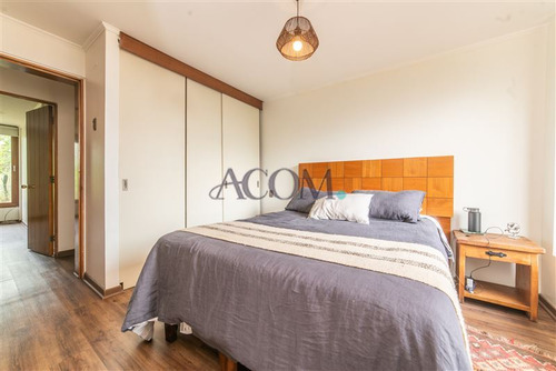 Departamento En Venta 3d En Vitacura, Costado Sport Frances