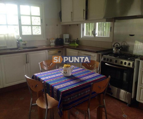 Imagen 4 de 10 de Casa En Alquiler En Playa Mansa