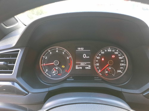 Imagen 5 de 10 de Volkswagen Saveiro 2017 1.6 Cross Gp Cd 110cv Pack High