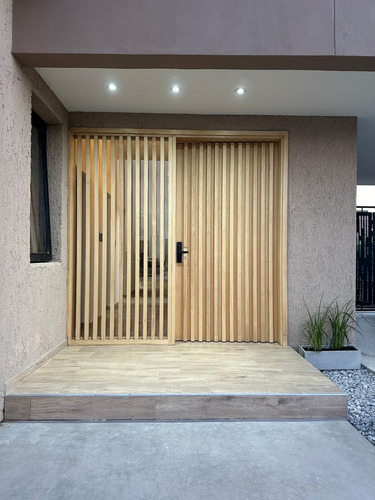 Casa En Centro De Lujan