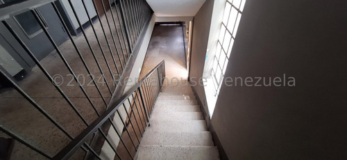 Edificio Comercial En Venta San Martin Mls #24-27982 Bm