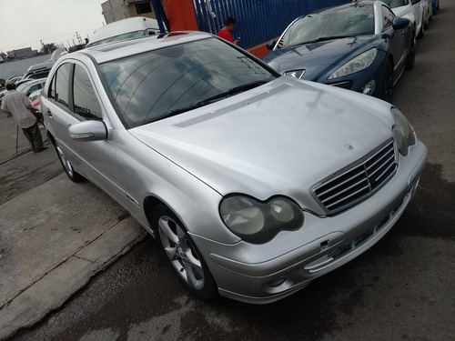 Mercedes-benz Clase C 3.2 320 Elegance V6 At 2005