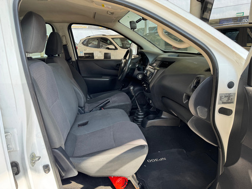 Nissan NP300 2.5 Doble Cabina S Aa Pack Seg Mt