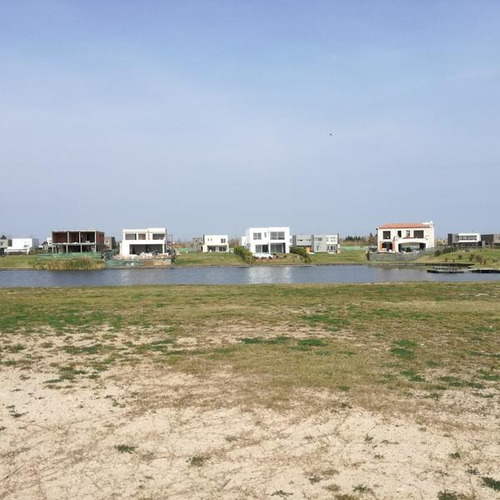 Imagen 4 de 13 de Terreno Con Costa De Laguna En Venta - Barrio Los Castaños, Nordelta