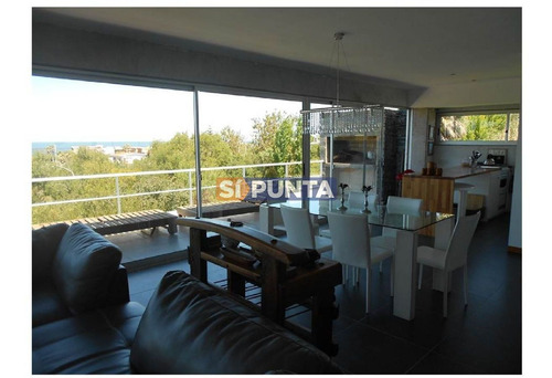 Imagen 17 de 24 de Casa En Altos De Punta Piedra Con Vista Al Mar