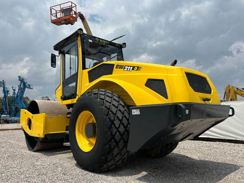 Vibrocompactador Bomag 84 Pulgadas 2018 Mixto Cabina Vibro