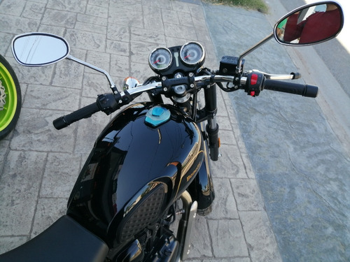 Imagen 8 de 12 de Benelli Imperiale 400