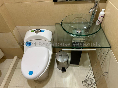 Dennymar, Vende Apartamento Amoblado En Urb Priv Al Este De La Ciudad, Conectado A Planta, Areas Sociales, 2hab, 2baños, Ambientado Para Brindar Total Confort Para Vivir Y Descansar, Contáctame B4b5b4