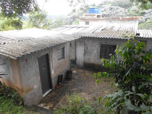 Casa E Salão De Festas