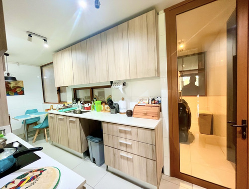 Venta Departamento Metro Los Dominicos / Las Condes