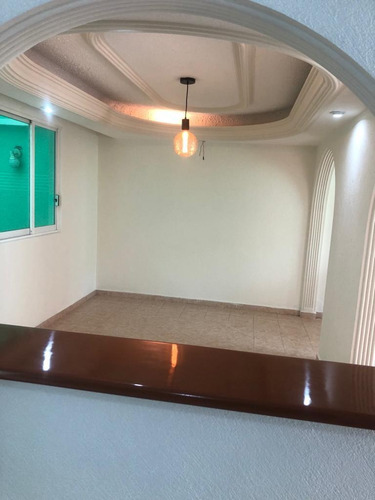 Imagen 3 de 8 de Hermosa Casa Con 3 Recamaras Y Cuarto De Servicio