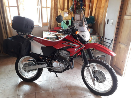 Imagen 2 de 5 de Honda Tornado 250