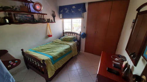 Se Vende Hermoso Th En La Urb Bello Campo Ve02-1391zn-yabi