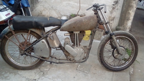 Imagen 6 de 17 de Kawasaki Kz 400 Cm3 De 1975
