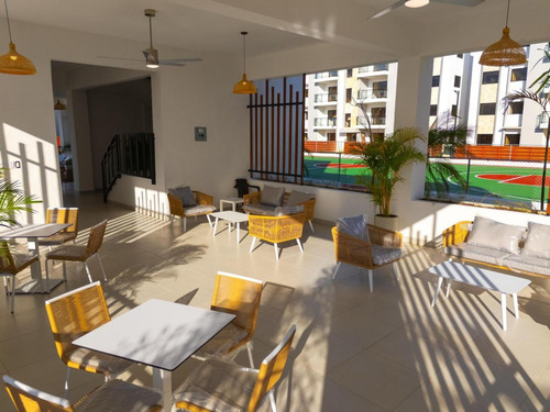Moderno Apartamento En Venta Tipo Penthouse. Us$140 Mil, Sheetrock En Todo El Apto. Y Terraza En Privada En Madera