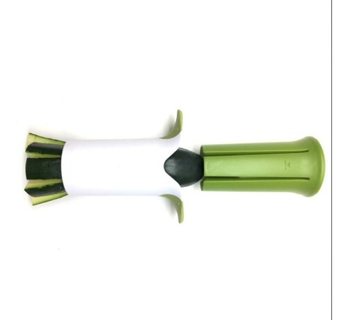 Imagen 3 de 3 de Cortador En Bastones Zanahoria Veggie Wedgie Microplane