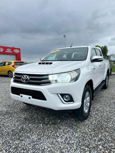 Toyota Hilux 4x4