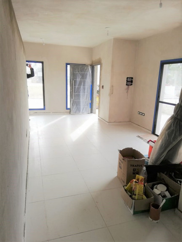 Imagen 4 de 12 de Venta Casa En Ph, 2 Dormitorios Y 2 Baños Claros Del Bosque!