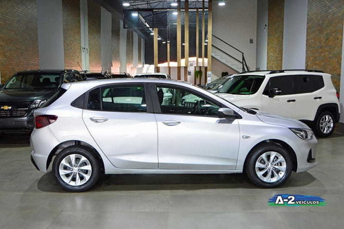 Imagem 8 de 15 de Chevrolet Onix Hatch 1.0 12v Tb Flex 2020