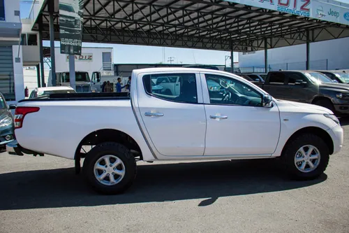 Mitsubishi L200 2.5 Di-d Cabina Doble 4x4 Mt