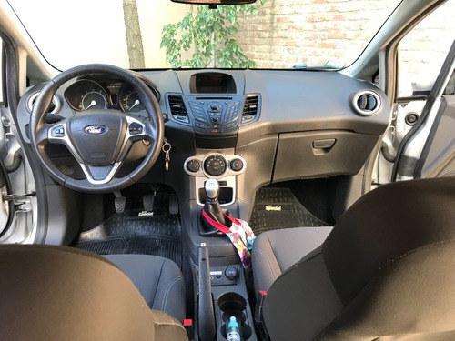 Imagen 6 de 11 de Ford Fiesta 1.6 Se 120cv
